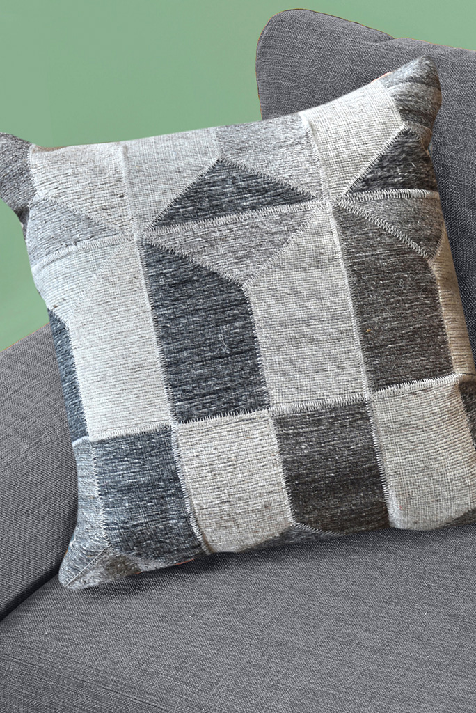 breda-wool-pillow-online
